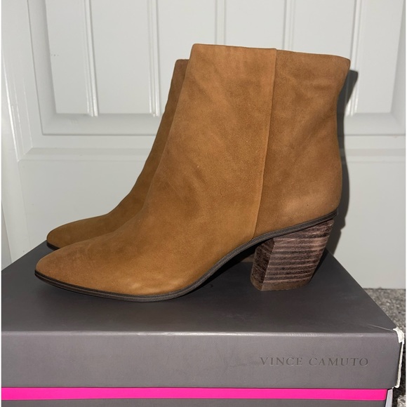 Vince Camuto Vintage Brown True Suede BOTTIE - Picture 2 of 5